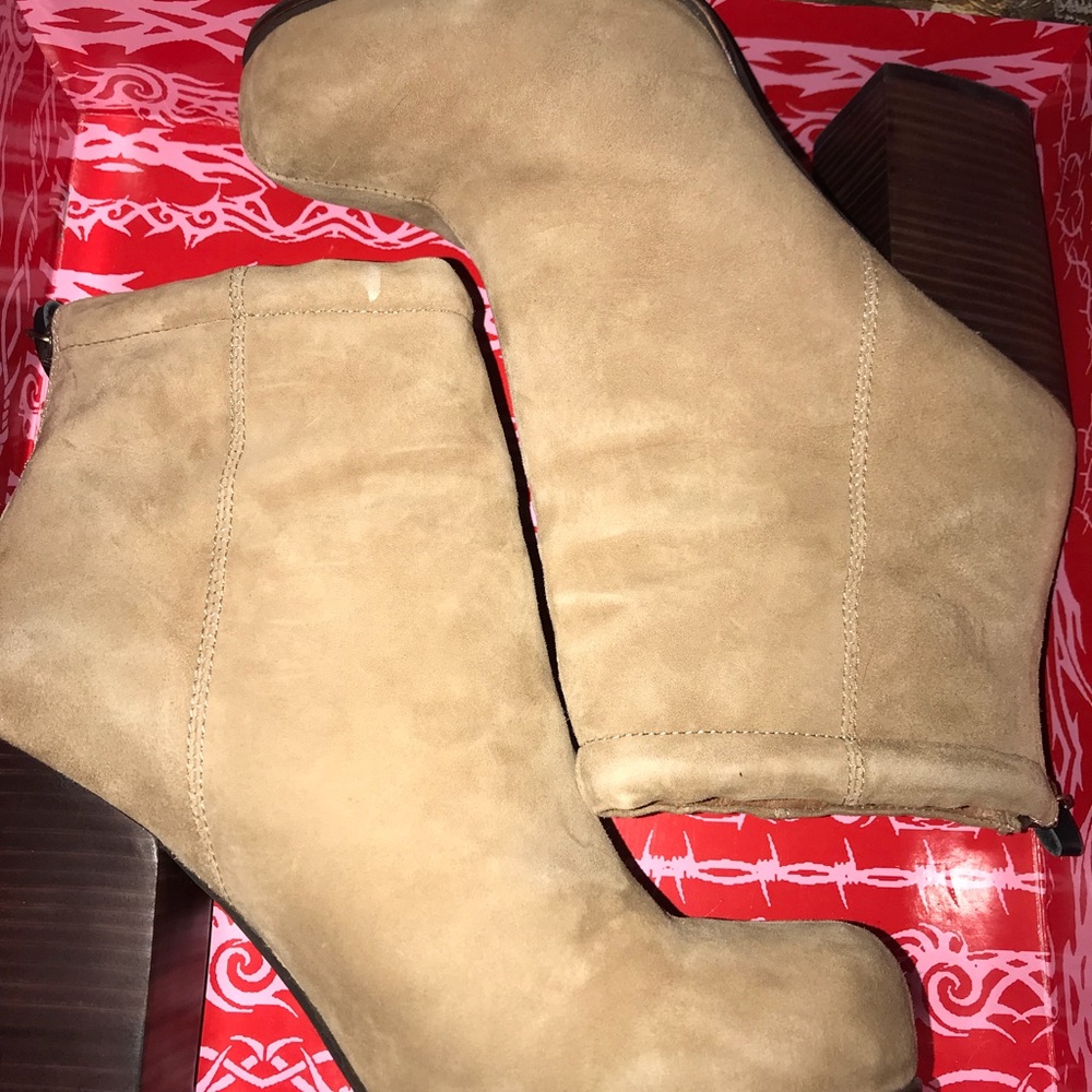 Taupe Suede Jefferey Campbell’s